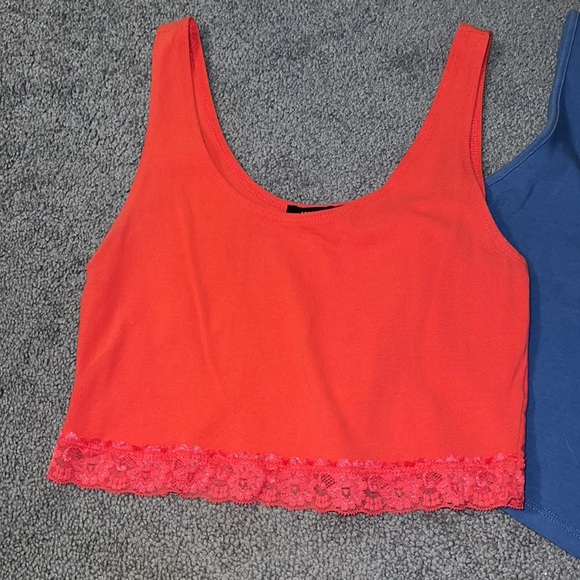 Crop top bundle - Picture 2 of 3